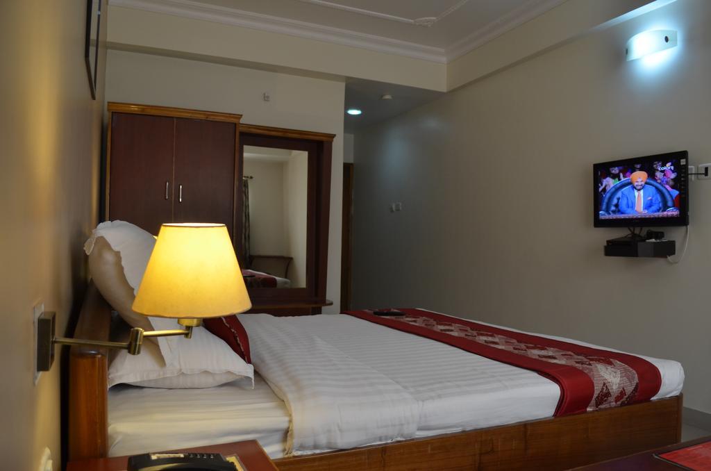 Hotel Rajdhani Regency Guwahati Pokój zdjęcie